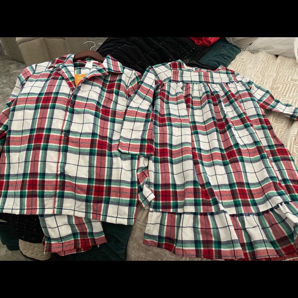 Gymboree Christmas pajamas set of 2.